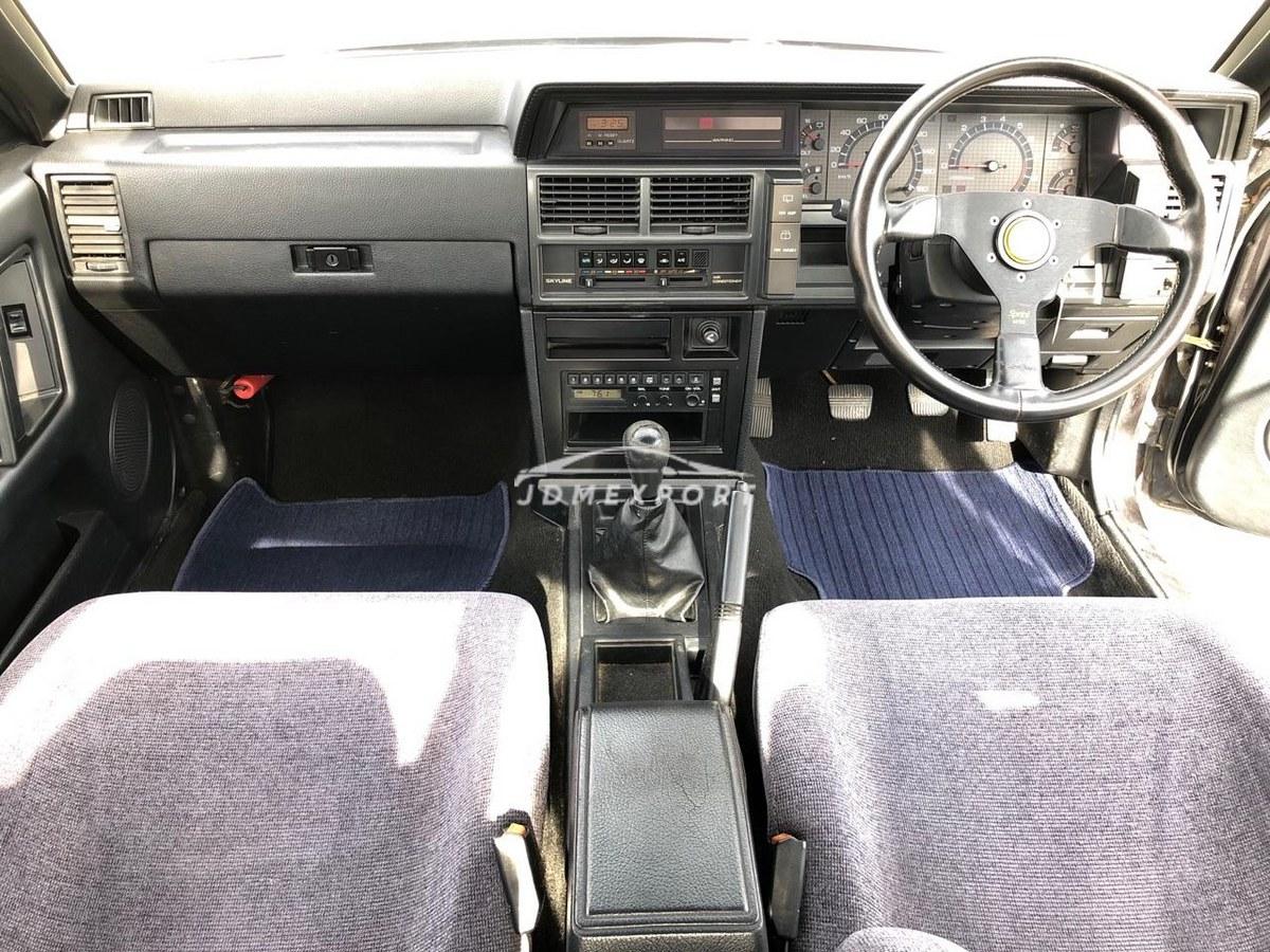 Nissan Skyline 1988 thumbnail 9