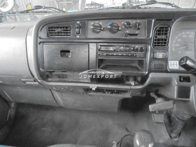Mitsubishi Fuso Canter 2001 thumbnail 5