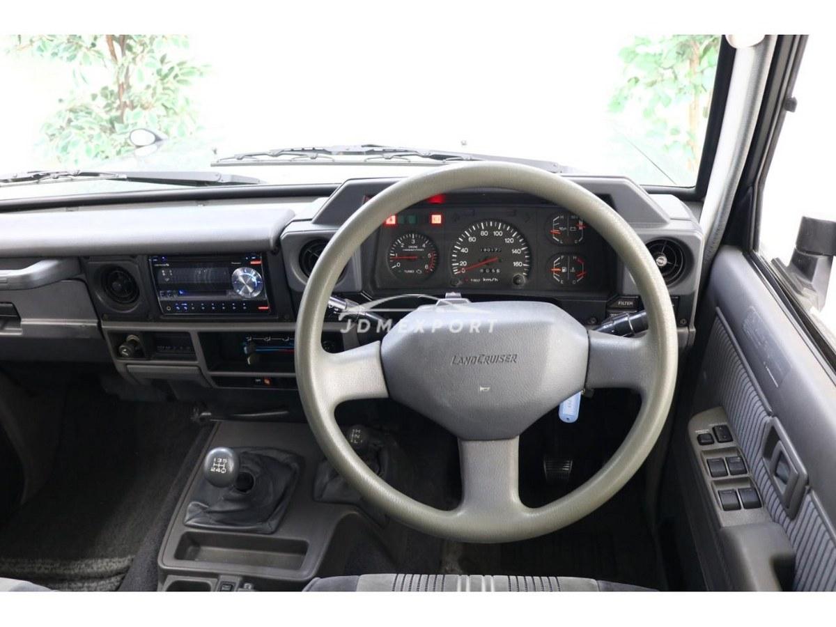 Toyota Land Cruiser Prado 1993 thumbnail 65