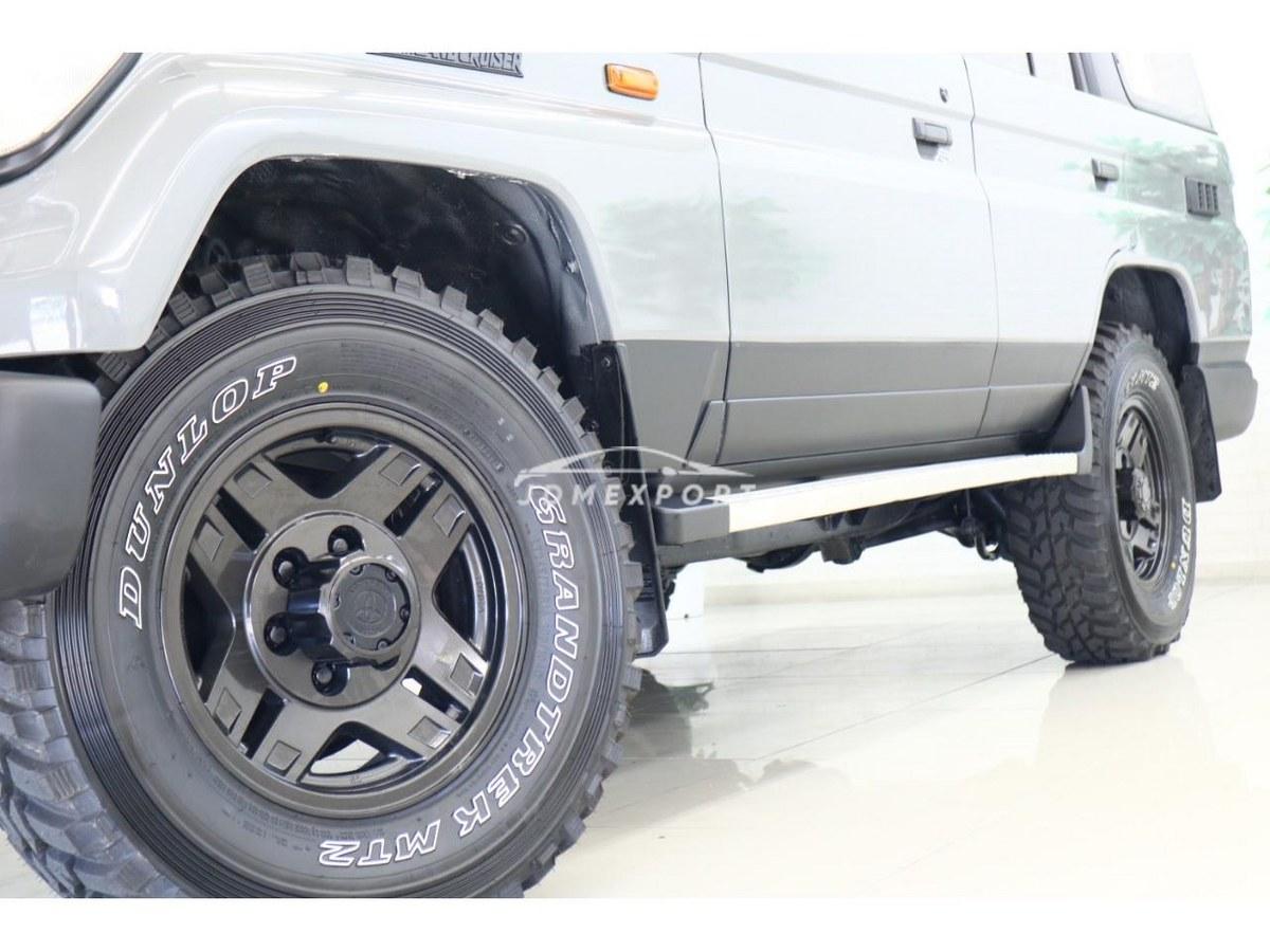 Toyota Land Cruiser Prado 1993 thumbnail 42