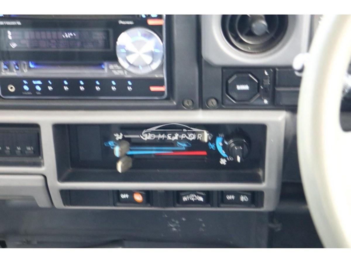 Toyota Land Cruiser Prado 1993 thumbnail 67