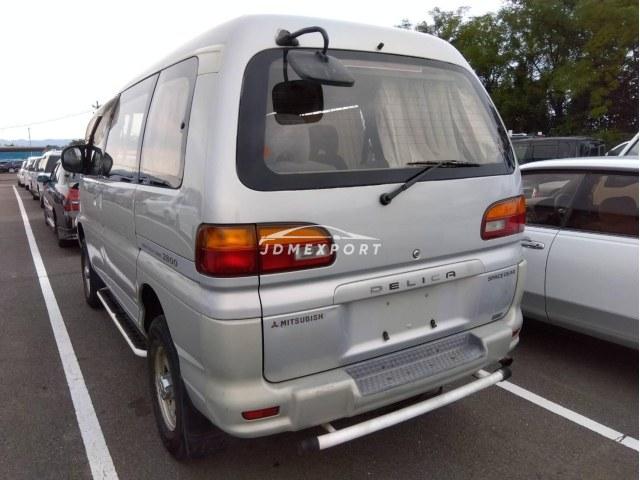 Mitsubishi Delica Spacegear 1996 thumbnail 2