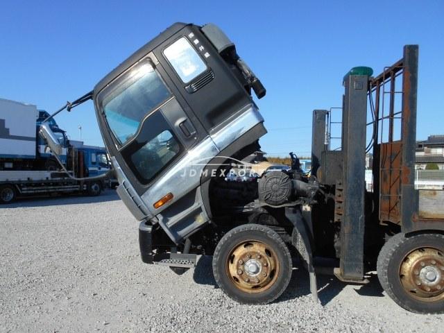 Isuzu Giga 1999 thumbnail 27