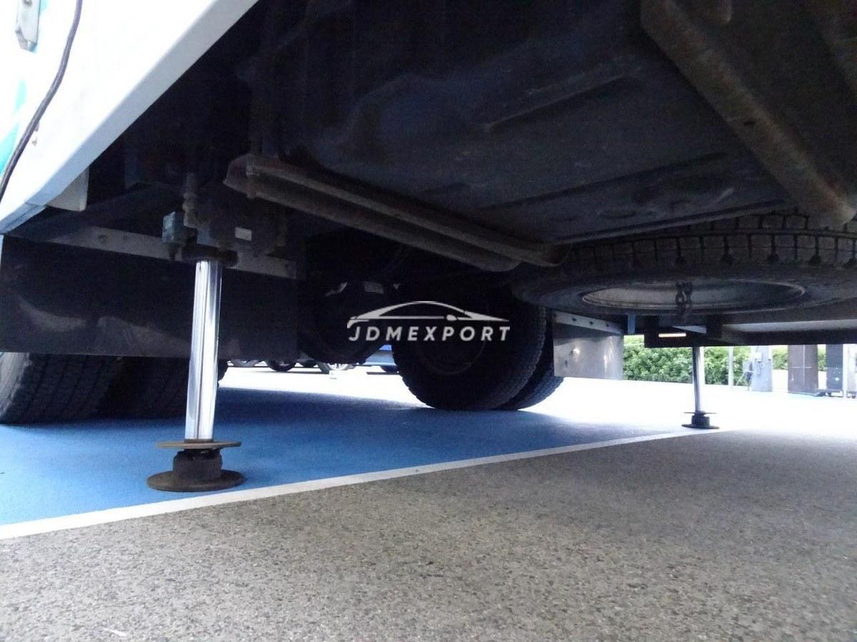 Isuzu Forward 2002 thumbnail 32