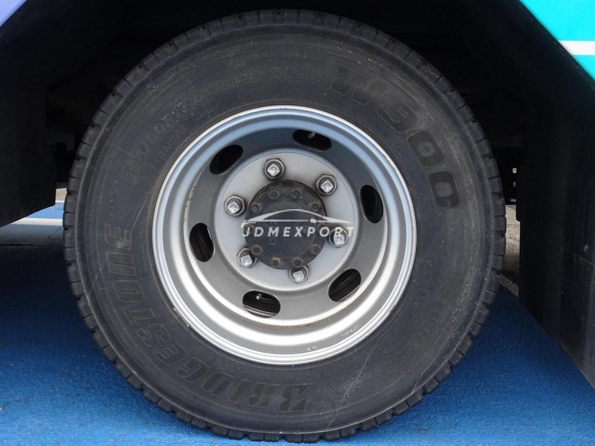 Isuzu Forward 2002 thumbnail 15
