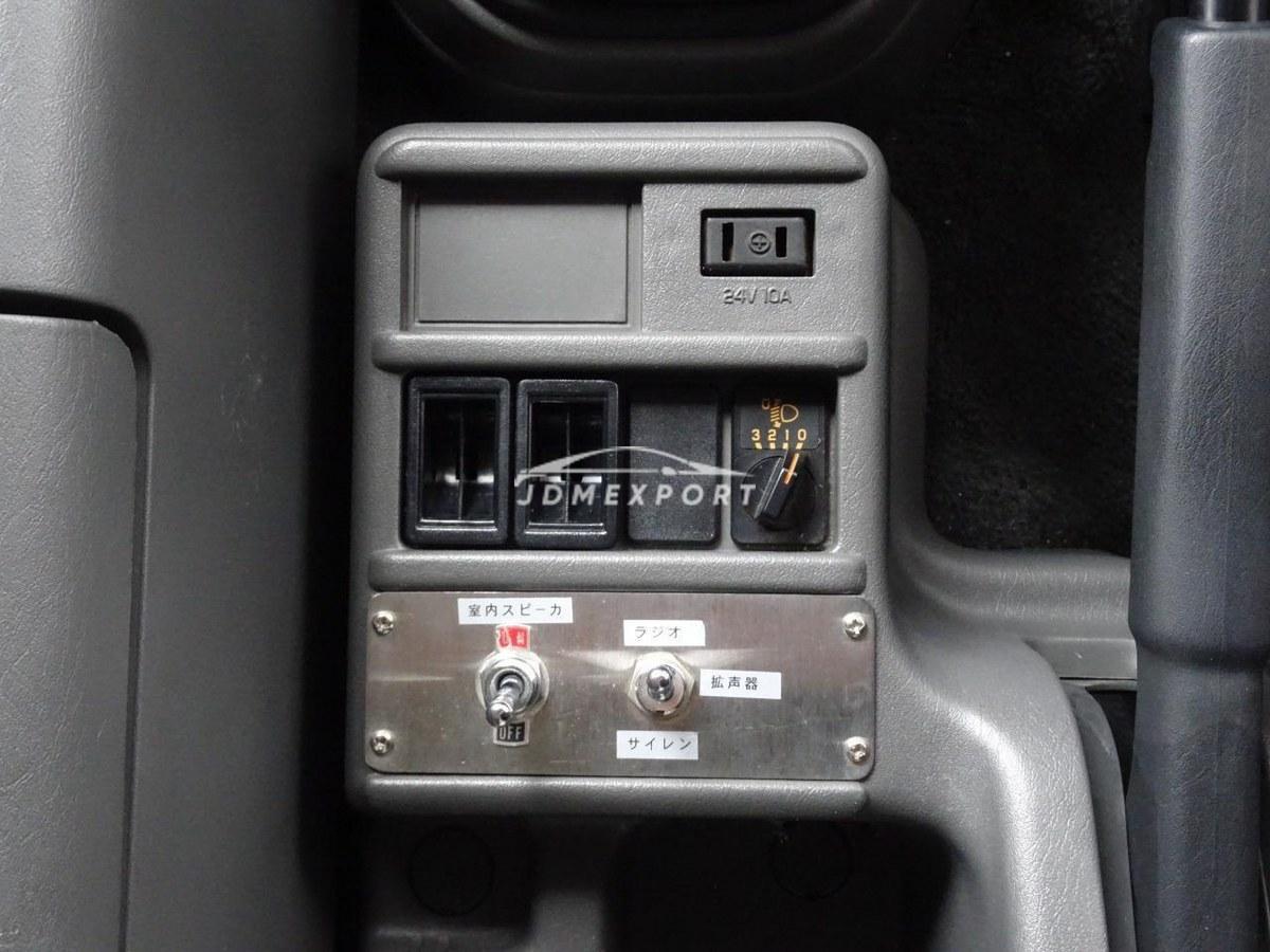 Isuzu Forward 2002 thumbnail 49