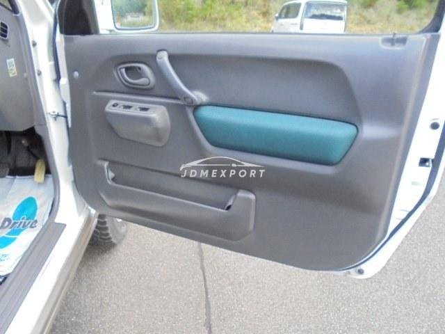 Suzuki Jimny 2001 thumbnail 7