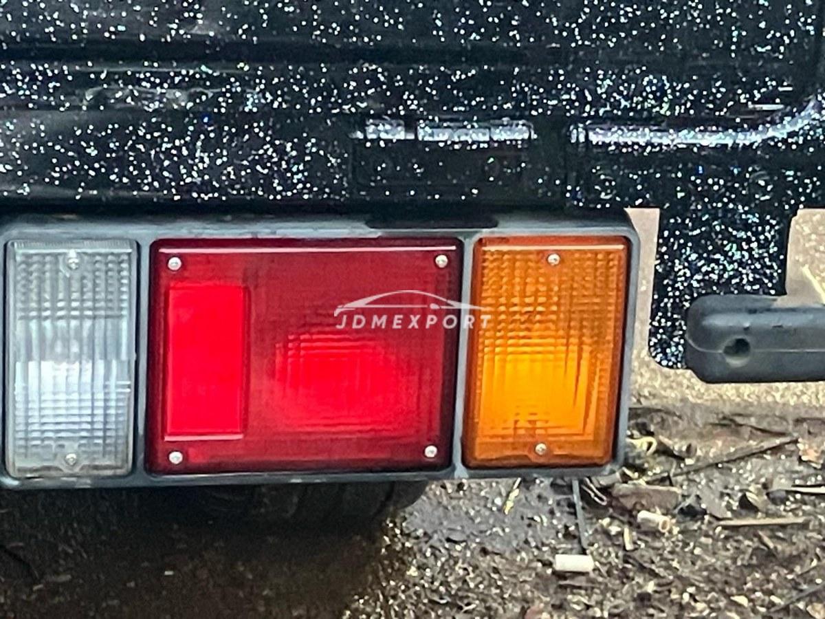 Isuzu Fargo Truck 1992 thumbnail 12