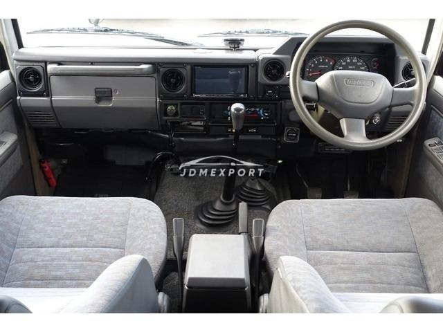 Toyota Land Cruiser 70 2000 thumbnail 14