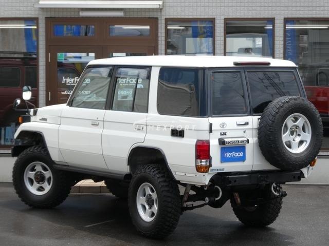Toyota Land Cruiser 70 2000 thumbnail 9