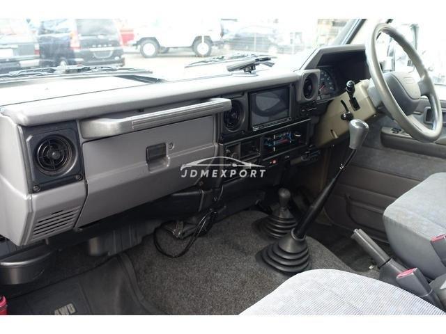 Toyota Land Cruiser 70 2000 thumbnail 34