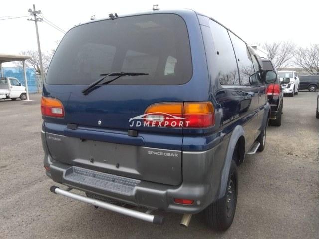 Mitsubishi Delica Spacegear 2001 thumbnail 7