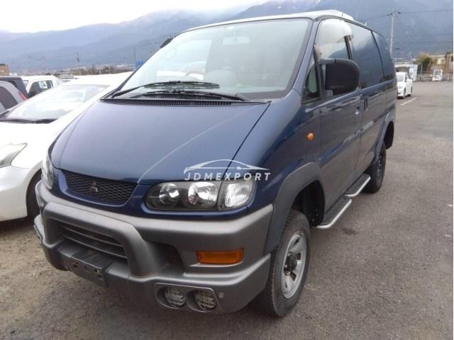 Mitsubishi Delica Spacegear 2001