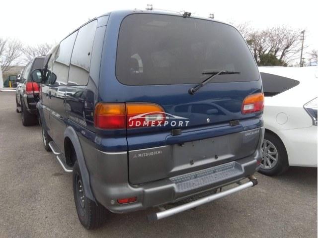 Mitsubishi Delica Spacegear 2001 thumbnail 2