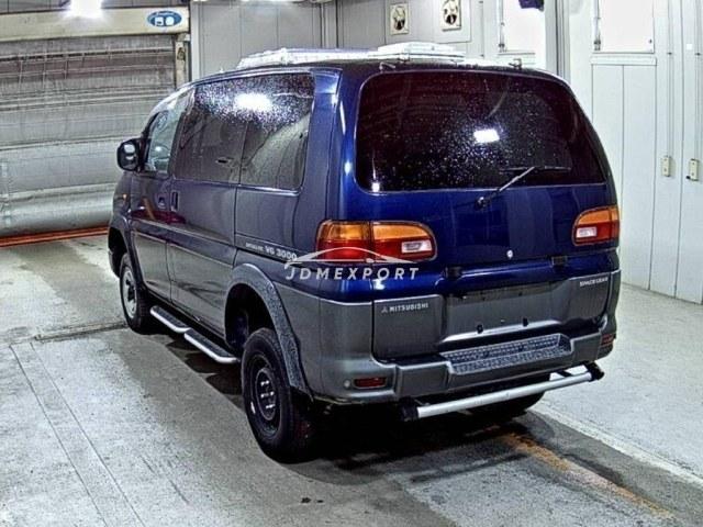Mitsubishi Delica Spacegear 2001 thumbnail 2