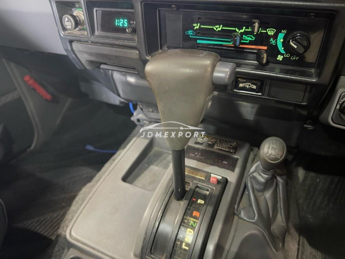 Toyota Land Cruiser 70 1994 thumbnail 21