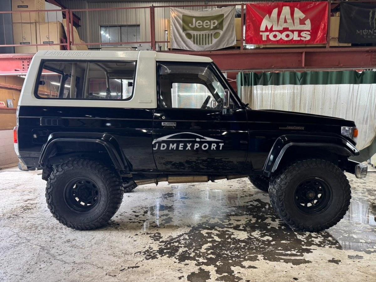 Toyota Land Cruiser 70 1994 thumbnail 4