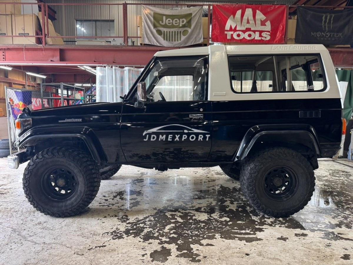 Toyota Land Cruiser 70 1994 thumbnail 8
