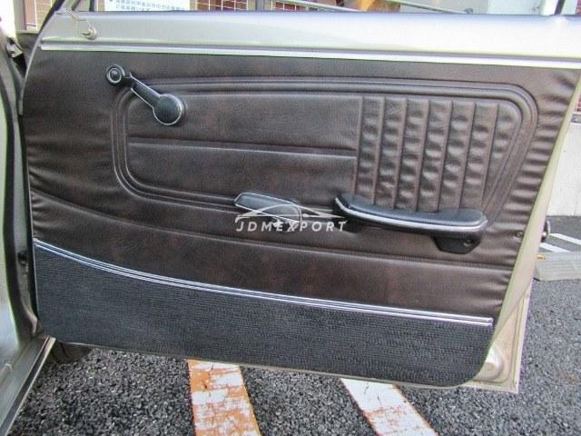 Nissan Bluebird 1971 thumbnail 15