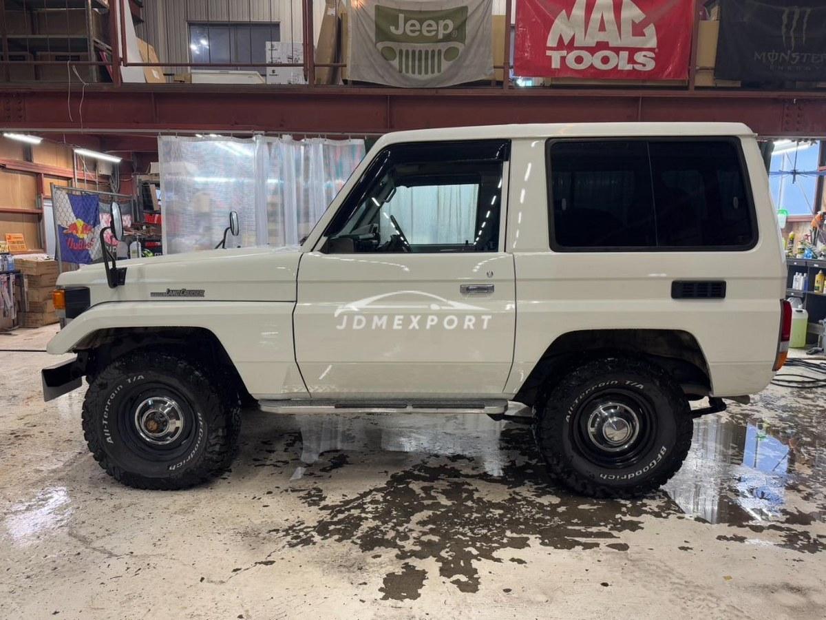 Toyota Land Cruiser 70 1987 thumbnail 7