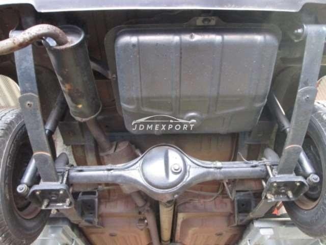 Suzuki Fronte 1976 thumbnail 9
