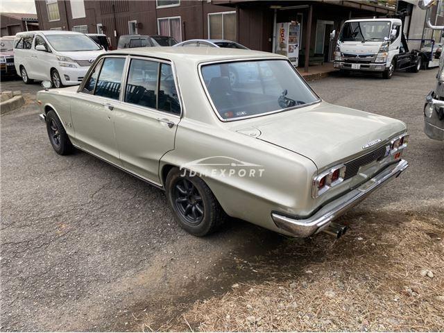 Nissan Skyline 1971 thumbnail 2