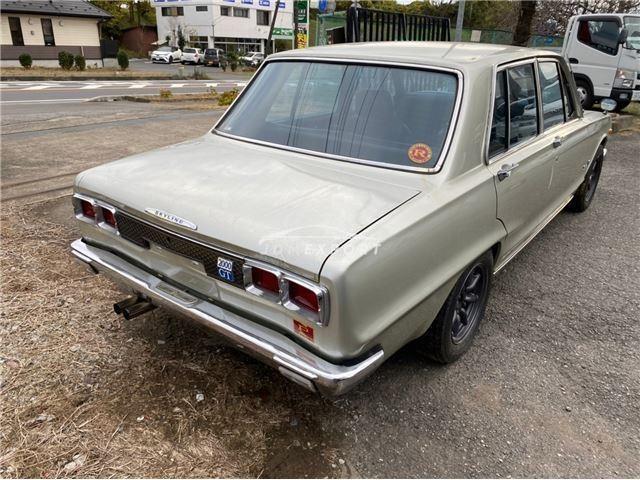 Nissan Skyline 1971 thumbnail 9