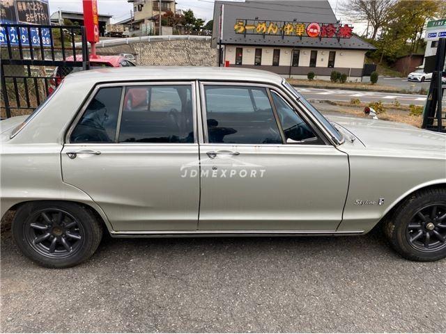 Nissan Skyline 1971 thumbnail 12