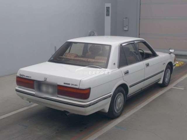 Toyota Crown 1988 thumbnail 2