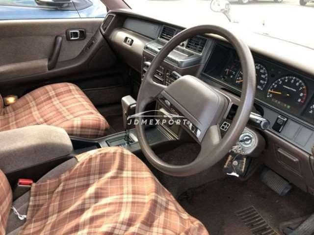 Toyota Crown 1988 thumbnail 6