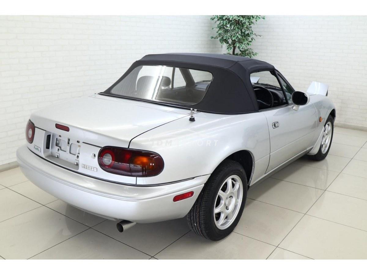 Mazda Eunos Roadster 1997 thumbnail 2