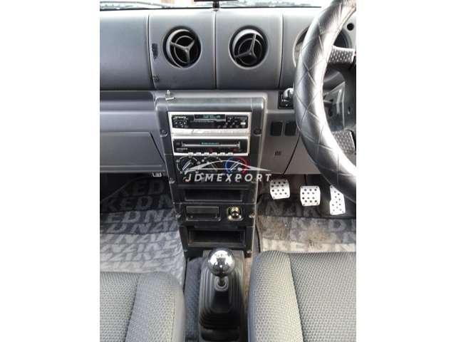 Daihatsu Naked 2000 thumbnail 18