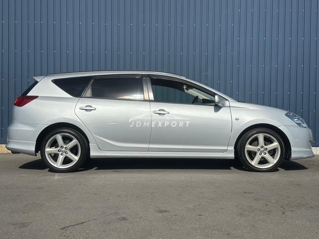 Toyota Caldina 2002 thumbnail 4
