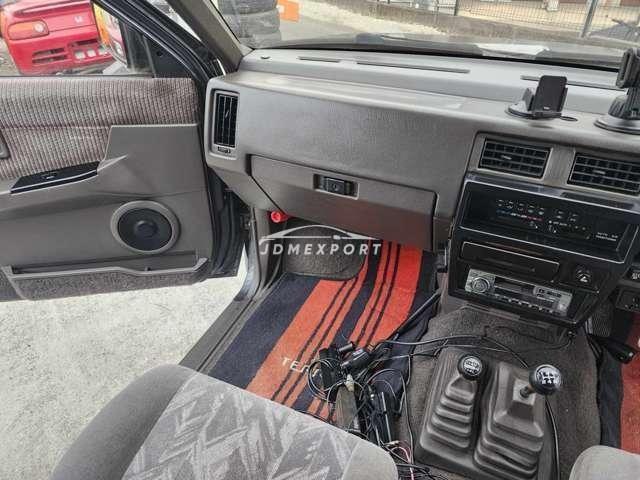 Nissan Terrano 1990 thumbnail 3