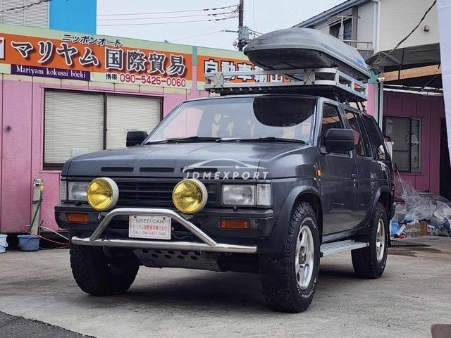 Nissan Terrano 1990