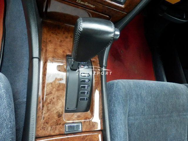 Nissan Gloria Van 1998 thumbnail 10