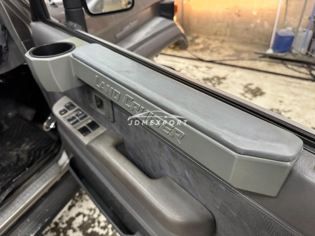 Toyota Land Cruiser 70 1995 thumbnail 13