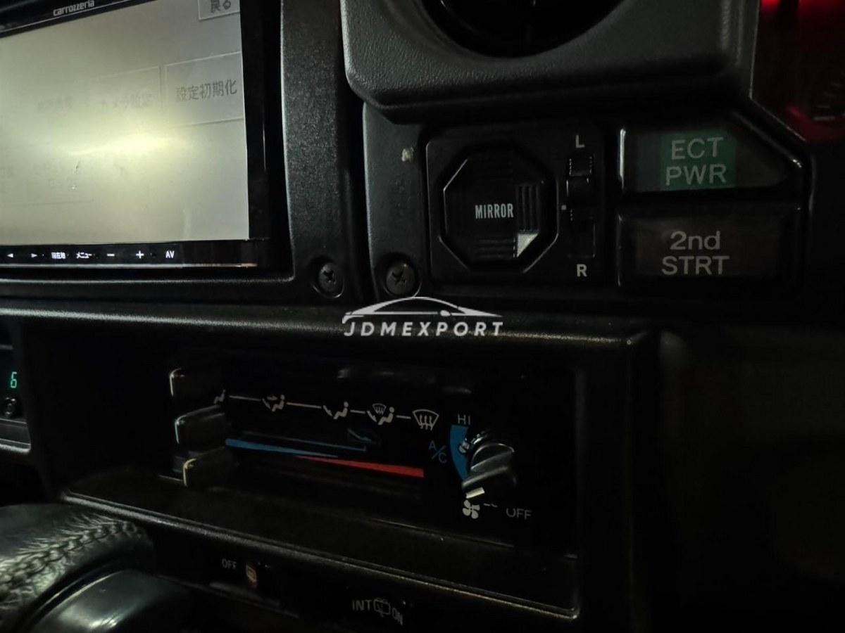 Toyota Land Cruiser 70 1995 thumbnail 29