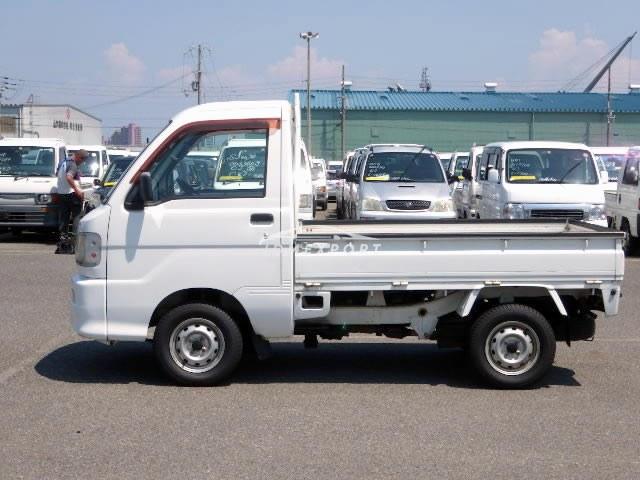 Daihatsu Hijet Truck 2000 thumbnail 5