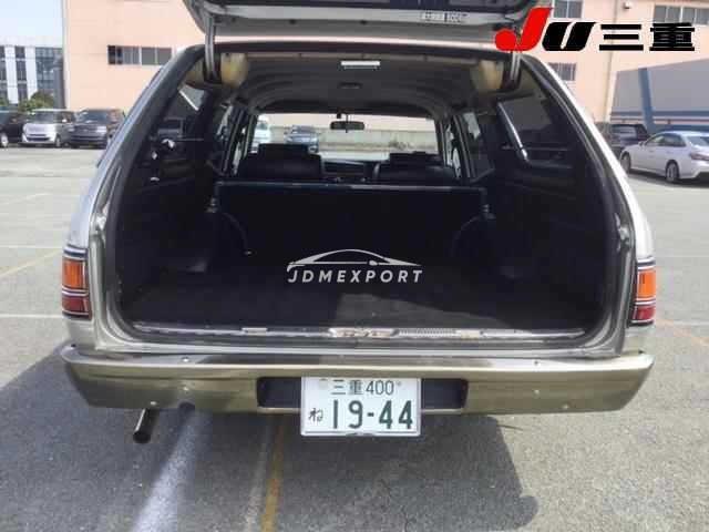 Nissan Gloria Van 1976 thumbnail 11