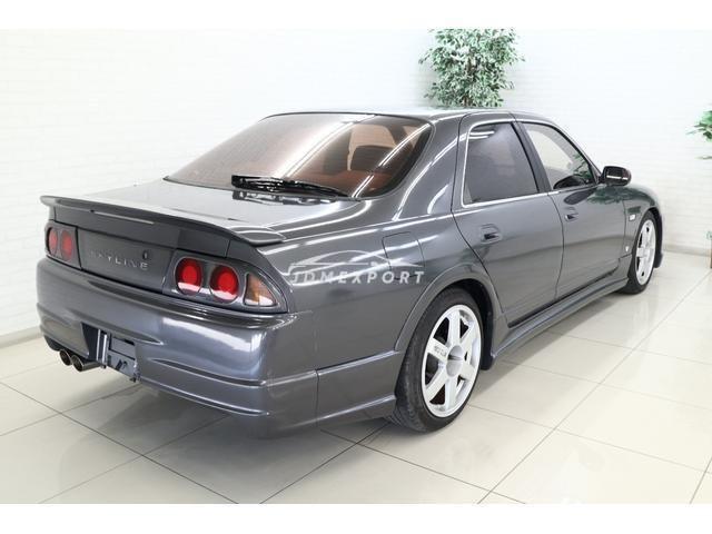 Nissan Skyline 1993 thumbnail 2