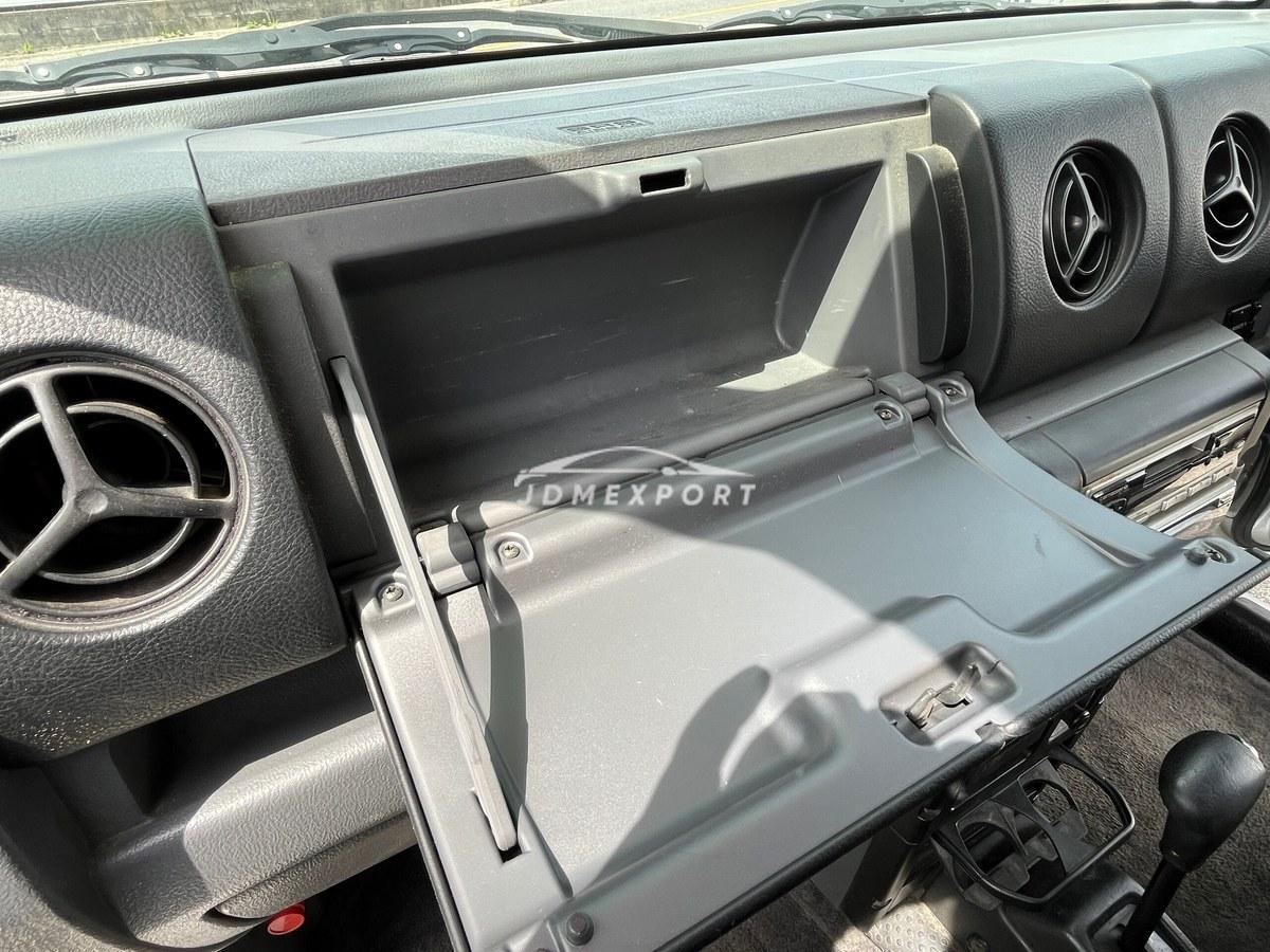 Daihatsu Naked 2000 thumbnail 23