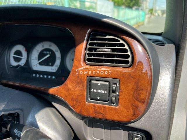 Daihatsu Mira Gino 2000 thumbnail 23