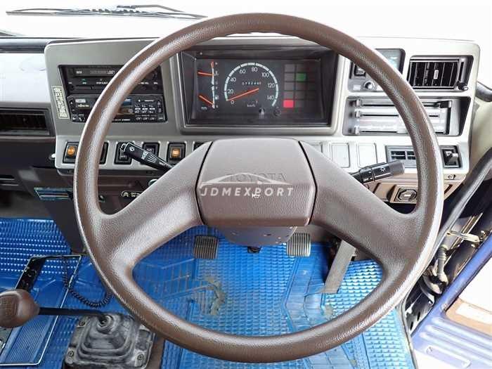 Toyota Coaster 1990 thumbnail 22