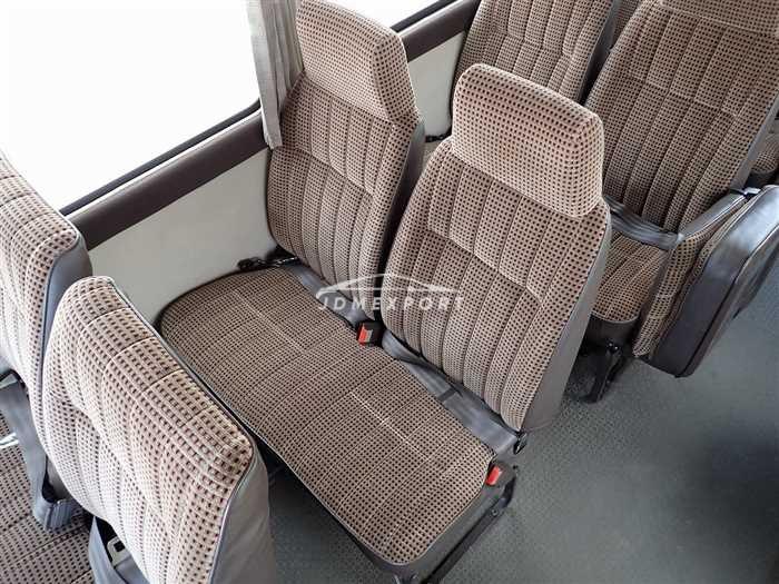 Toyota Coaster 1990 thumbnail 14