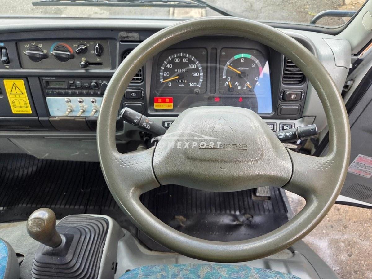 Mitsubishi Fuso Canter 2000 thumbnail 10
