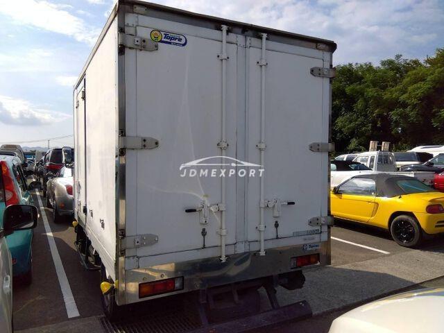 Mitsubishi Fuso Canter 2001 thumbnail 2