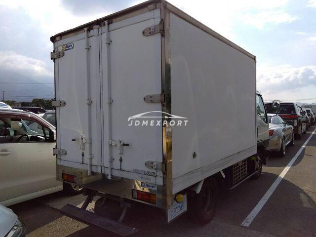 Mitsubishi Fuso Canter 2001 thumbnail 5