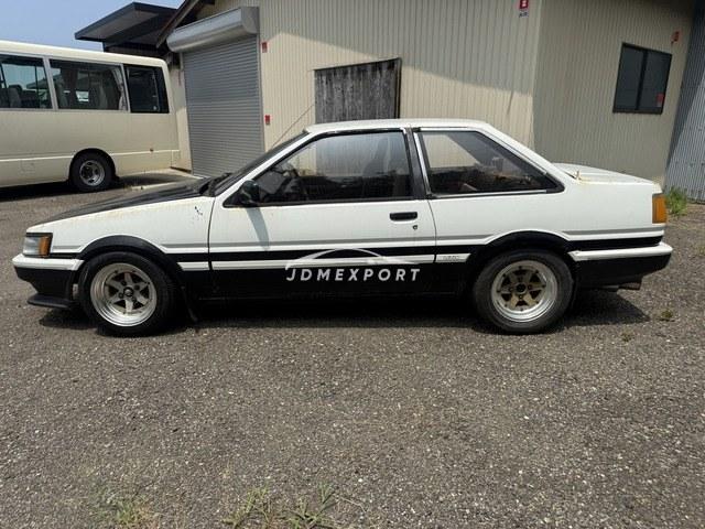 Toyota Corolla Levin 1984 thumbnail 2