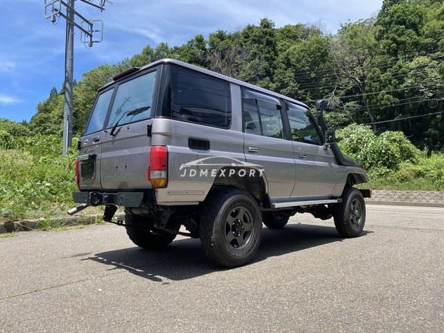 Toyota Land Cruiser 2001 thumbnail 9